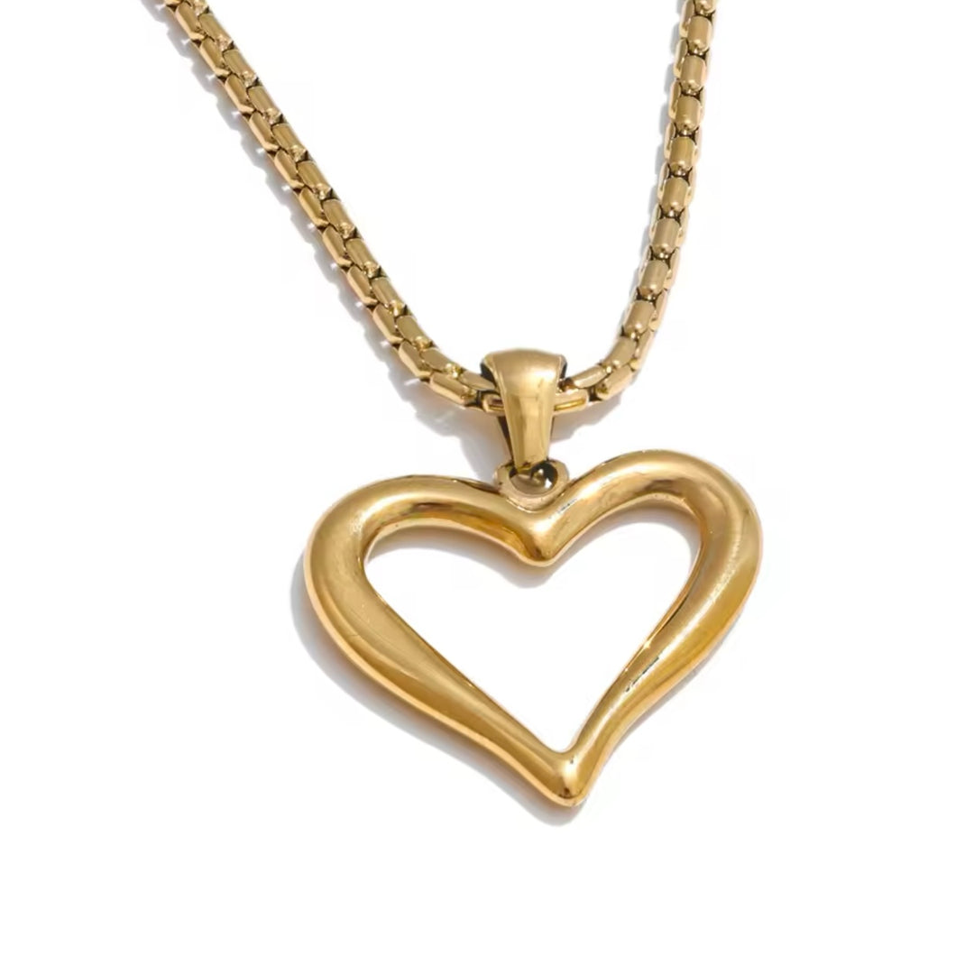 Condessa Heart Necklace