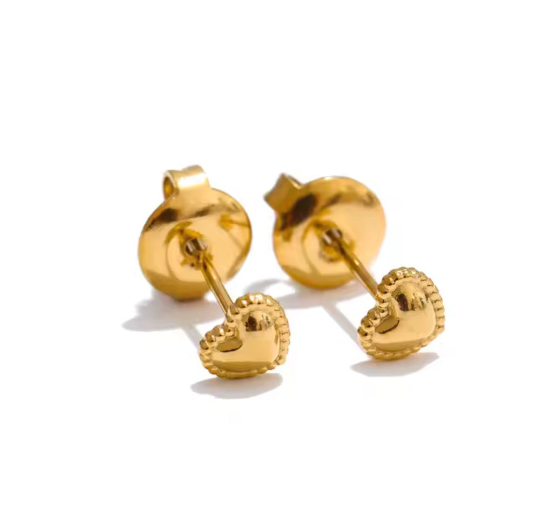 Bess Heart Earrings