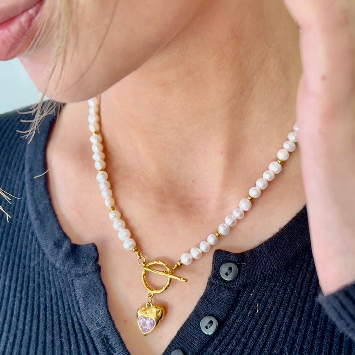 Persimo Pearl Necklace