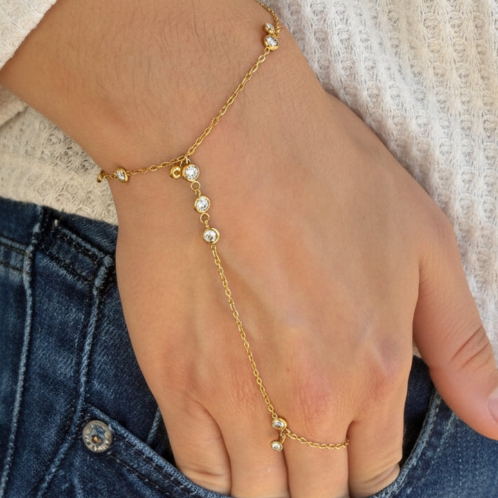 Acacia Hand Chain
