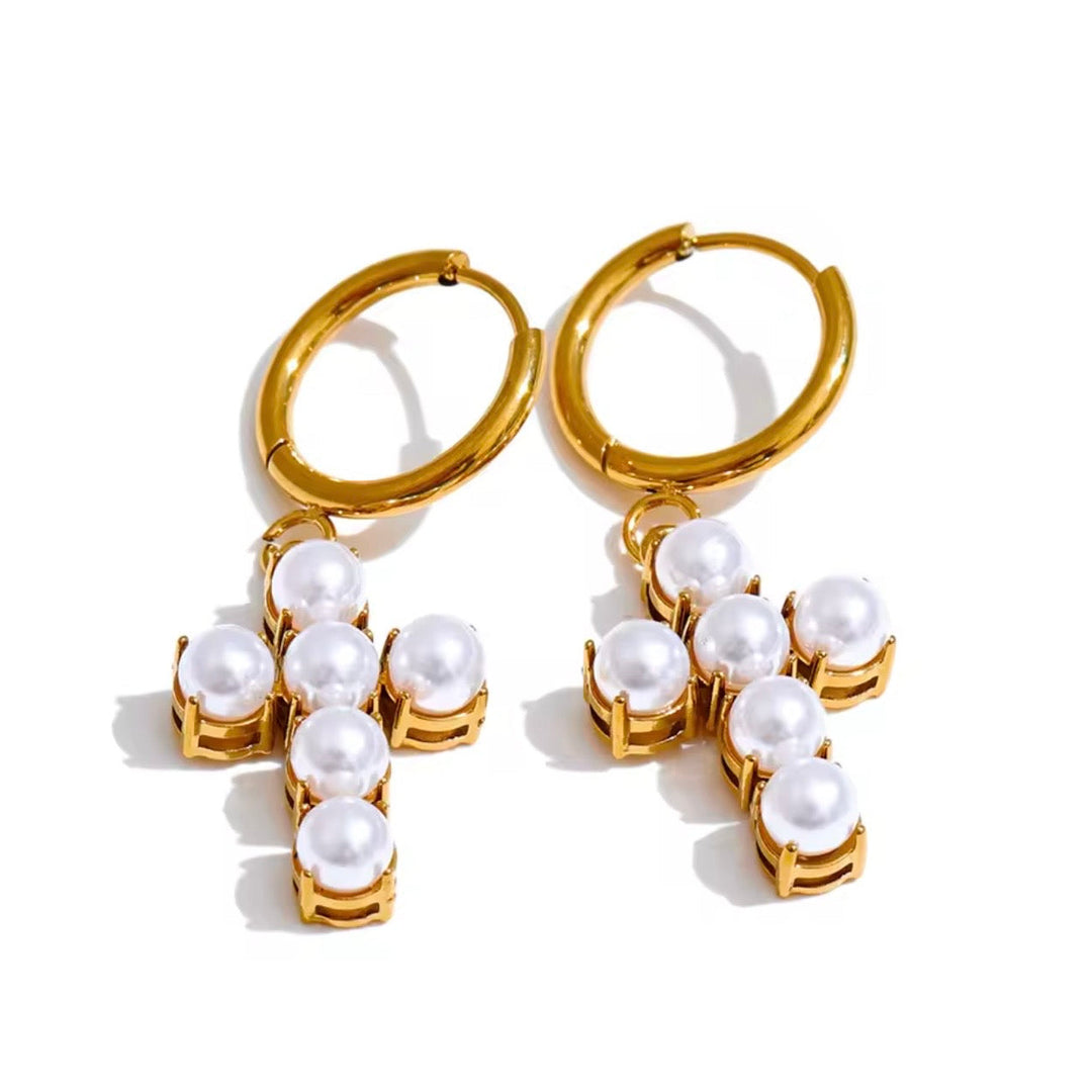 Seni Pearl Cross Huggie Earrings
