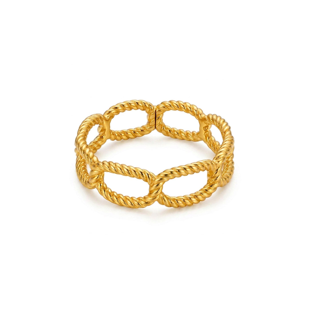 Maisie Ring