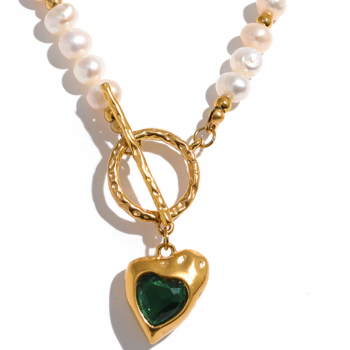 Persimo Pearl Necklace